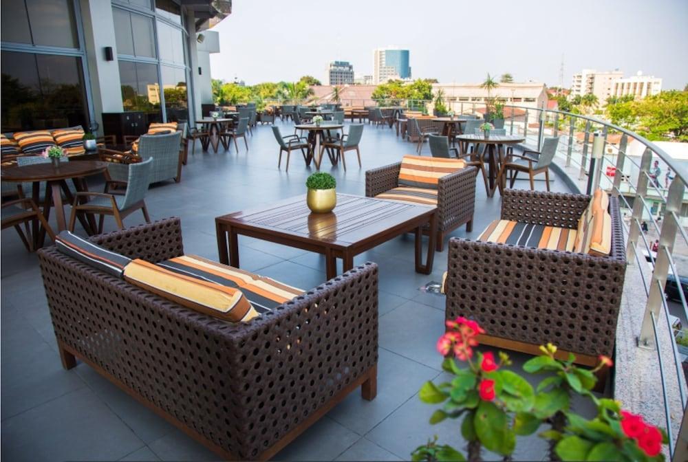 מלון קינשאסה Kin Plaza Arjaan By Rotana מראה חיצוני תמונה