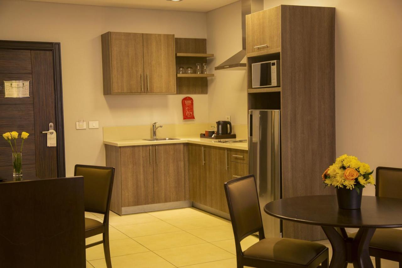 מלון קינשאסה Kin Plaza Arjaan By Rotana מראה חיצוני תמונה