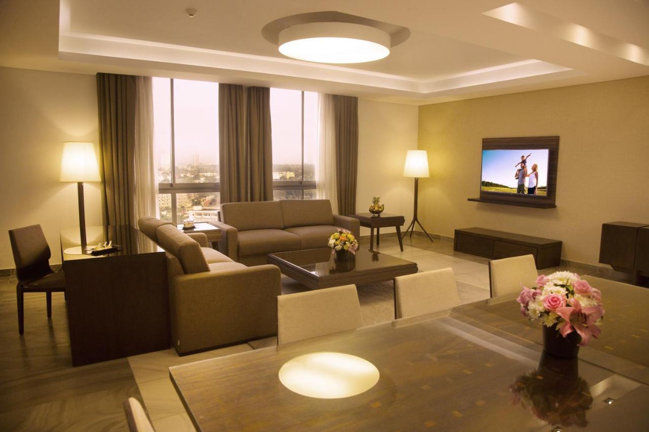 מלון קינשאסה Kin Plaza Arjaan By Rotana מראה חיצוני תמונה