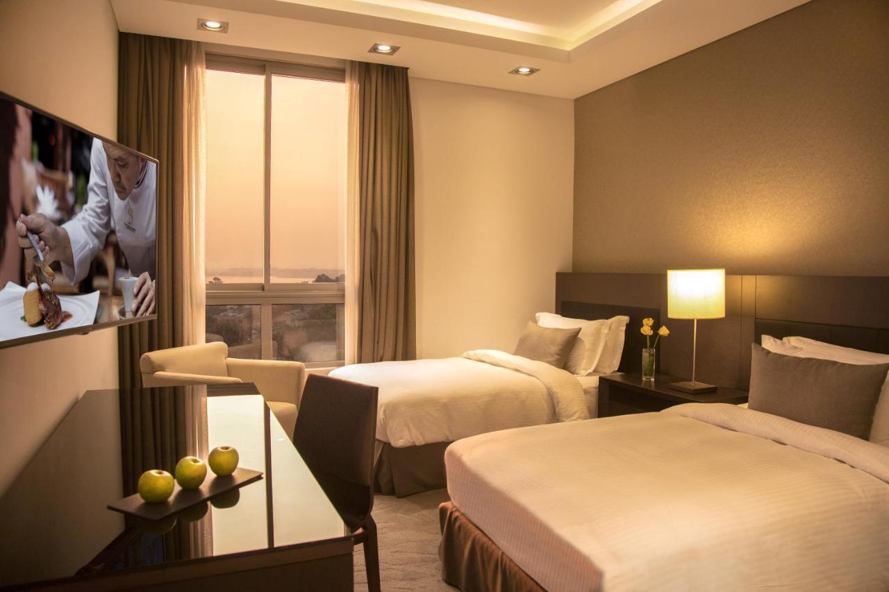 מלון קינשאסה Kin Plaza Arjaan By Rotana מראה חיצוני תמונה